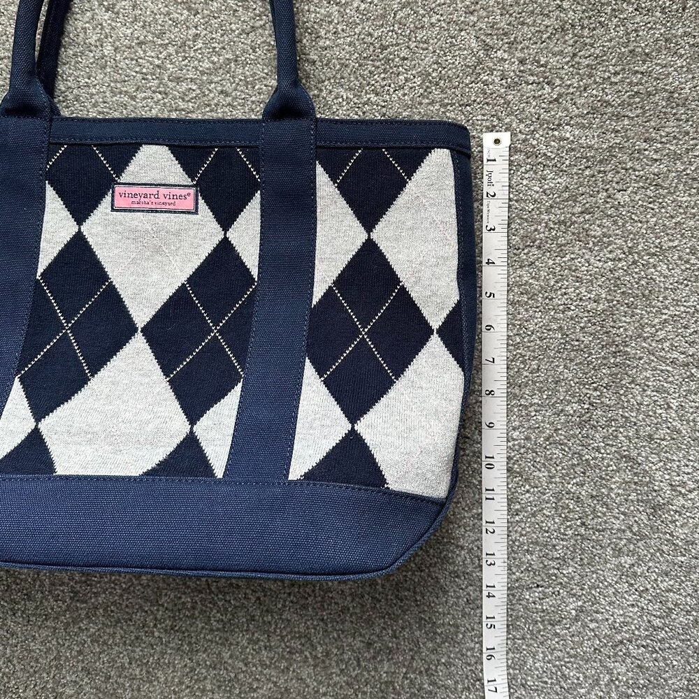 Vineyard Vines Cashmere Argyle Tote Bag - Picture 11 of 13